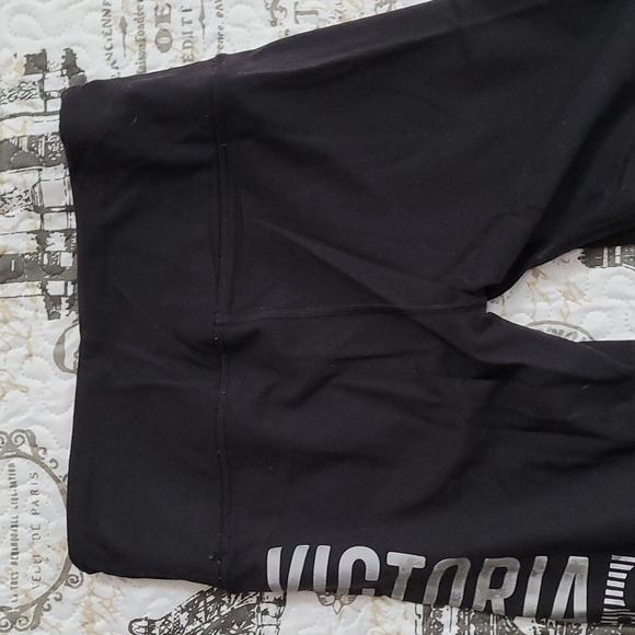 Victoria Secrets leggings - Picture 6 of 6